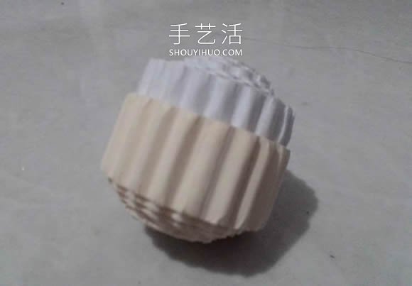 瓦楞紙條手工制作立體衍紙娃娃的方法教程 -  itrip.net.cn