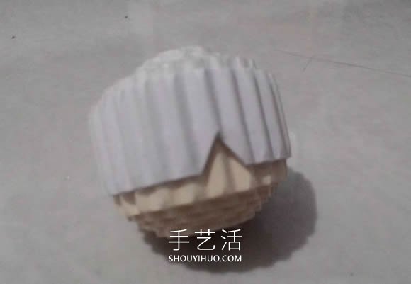 瓦楞紙條手工制作立體衍紙娃娃的方法教程 -  itrip.net.cn