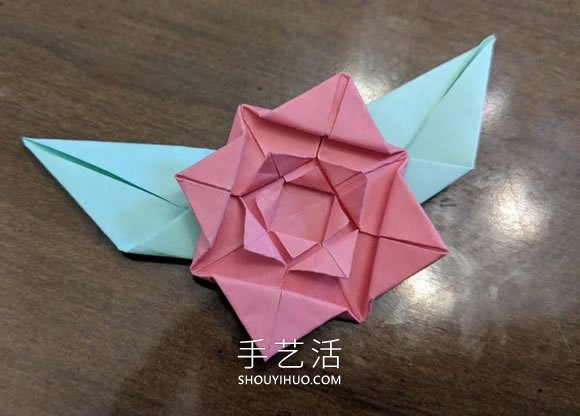 手工折紙扁平玫瑰花和葉子的折法圖解 -  itrip.net.cn