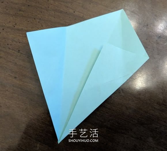 手工折紙扁平玫瑰花和葉子的折法圖解 -  itrip.net.cn