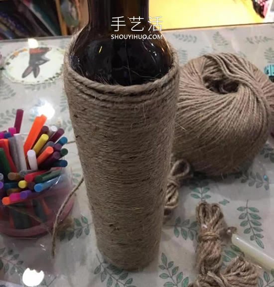 自制麻繩花瓶的方法 簡(jiǎn)單的紅酒瓶再利用！ -  itrip.net.cn