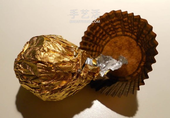 巧克力包裝紙手工制作金色玫瑰花的做法教程 -  itrip.net.cn