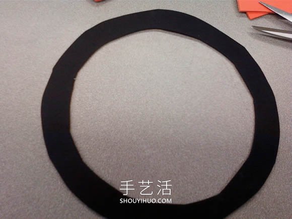 海綿紙手工制作馬戲團(tuán)火環(huán)冰箱貼的做法教程 -  itrip.net.cn