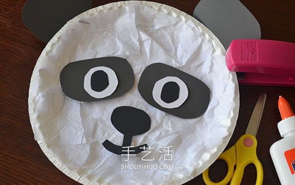 幼兒園手工制作紙盤大熊貓頭的做法教程 -  itrip.net.cn