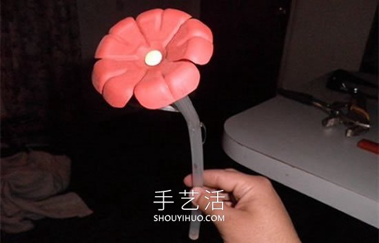 自制礦泉水瓶仿真花的方法圖解教程 -  itrip.net.cn