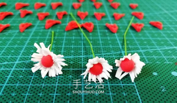 超輕粘土手工制作紅色花的做法教程 -  itrip.net.cn