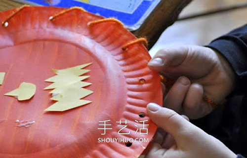 幼兒手工制作萬(wàn)圣節(jié)紙盤(pán)南瓜燈籠的做法教程 -  itrip.net.cn