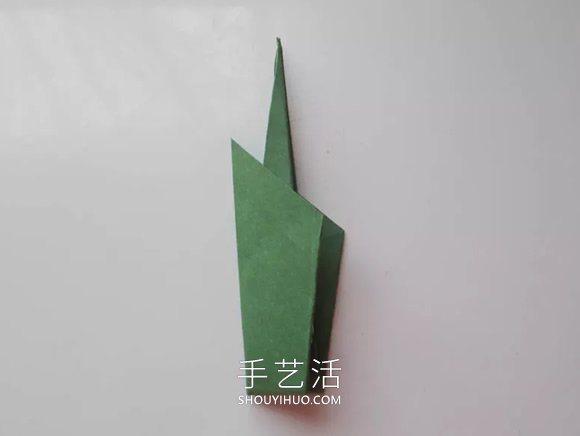 折紙制作母親節(jié)郁金香賀卡的做法教程 -  itrip.net.cn