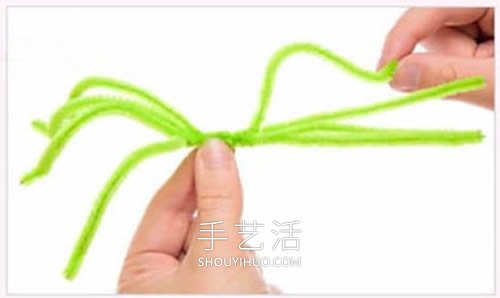 簡單手工制作萬圣節(jié)蜘蛛掛飾的做法教程 -  itrip.net.cn