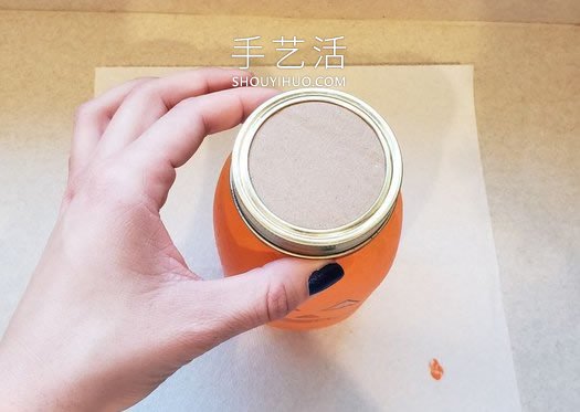 玻璃罐廢物利用手工制作南瓜燈籠的做法教程 -  itrip.net.cn
