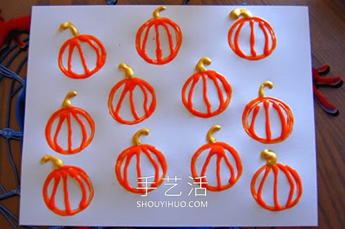 用卷紙筒畫萬圣節(jié)南瓜的簡單方法圖解 -  itrip.net.cn