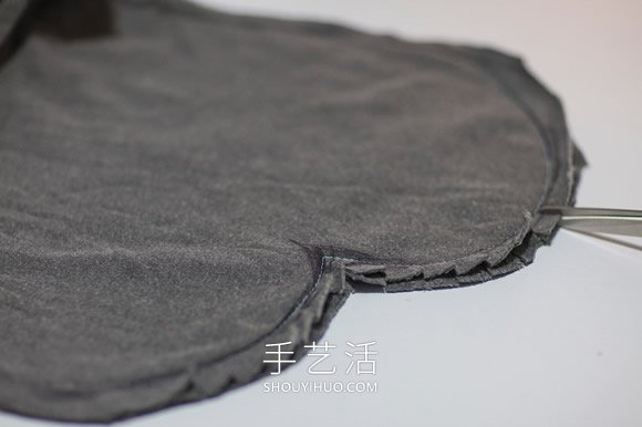 舊運動褲改造制作愛心墊子的方法圖解 -  itrip.net.cn