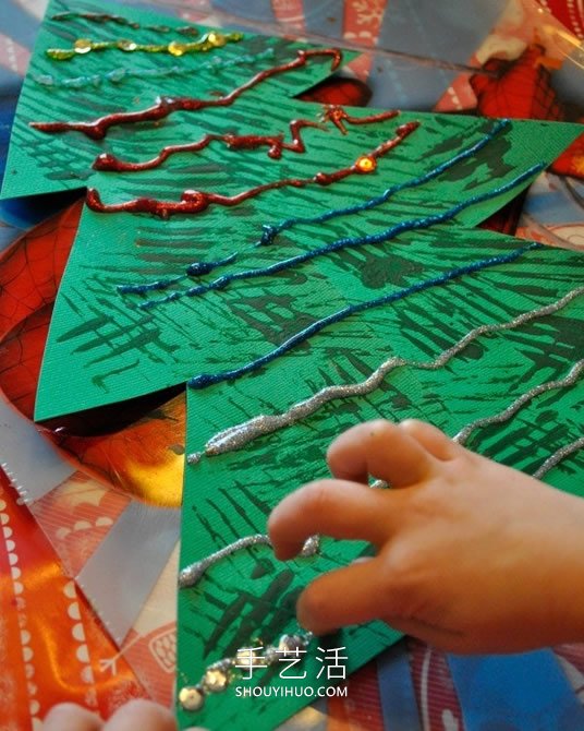 幼兒園手工制作卡紙圣誕樹的做法簡(jiǎn)單又好玩 -  itrip.net.cn