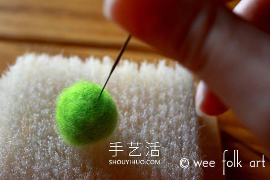 羊毛氈橡子的制作方法 掛起來就像一道彩虹！ -  itrip.net.cn