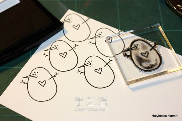 自制圣誕節(jié)禮物包裝紙的方法圖解教程 -  itrip.net.cn