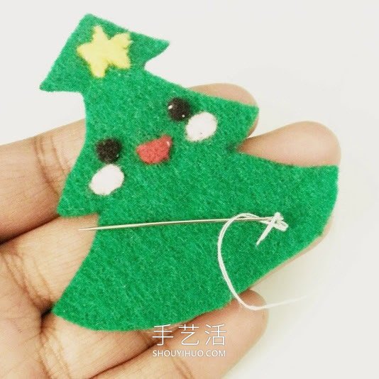 氈布手工制作可愛(ài)圣誕樹(shù)的做法教程 -  itrip.net.cn