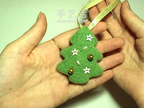 羊毛氈圣誕樹掛飾的制作方法圖解 -  itrip.net.cn