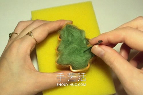 羊毛氈圣誕樹掛飾的制作方法圖解 -  itrip.net.cn