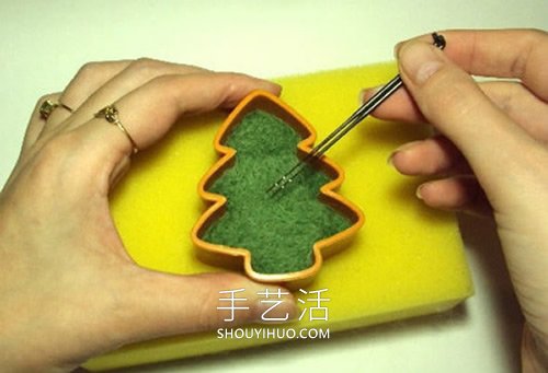 羊毛氈圣誕樹掛飾的制作方法圖解 -  itrip.net.cn