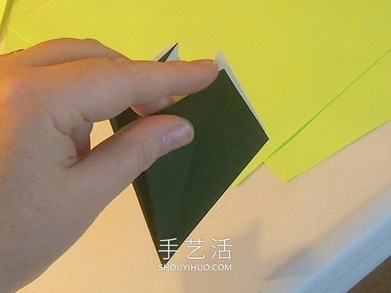 簡單折紙立體圣誕樹的折法詳細步驟圖 -  itrip.net.cn