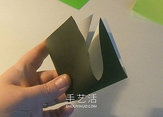 簡單折紙立體圣誕樹的折法詳細步驟圖 -  itrip.net.cn