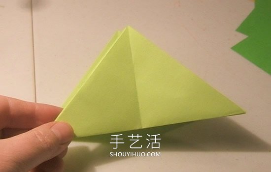 簡單折紙立體圣誕樹的折法詳細步驟圖 -  itrip.net.cn