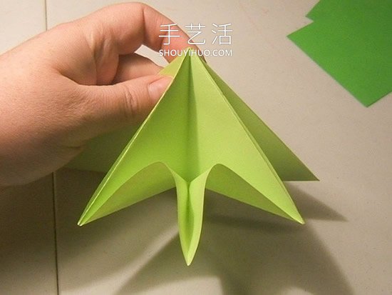簡單折紙立體圣誕樹的折法詳細步驟圖 -  itrip.net.cn