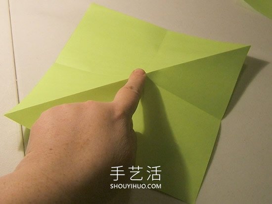 簡單折紙立體圣誕樹的折法詳細步驟圖 -  itrip.net.cn
