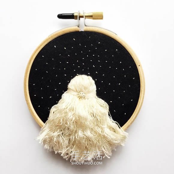 刺繡藝術(shù)家縫制眺望夜空的創(chuàng)意刺繡作品 -  itrip.net.cn