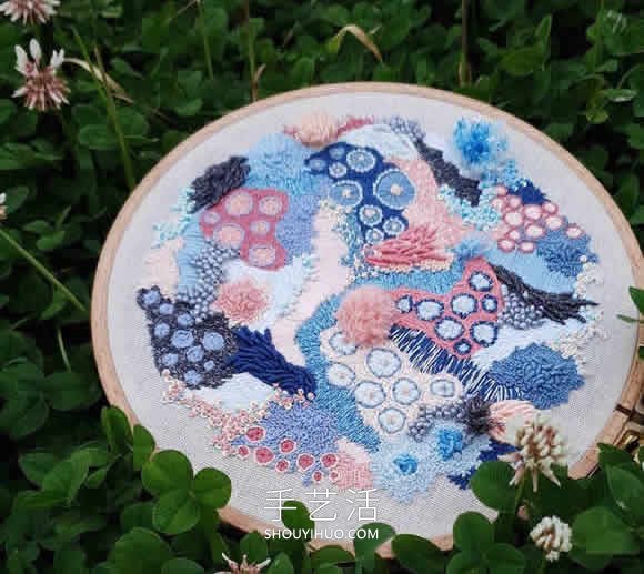 抽象刺繡作品：繡出苔蘚、地衣等的有機(jī)紋理 -  itrip.net.cn