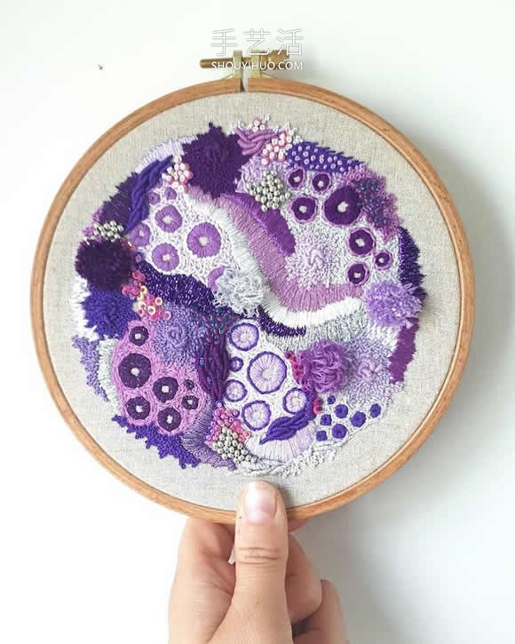 抽象刺繡作品：繡出苔蘚、地衣等的有機(jī)紋理 -  itrip.net.cn