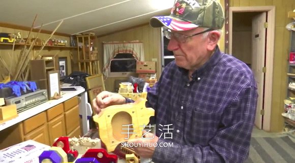 80歲木工每年為需要幫助的兒童制作木制玩具 -  itrip.net.cn