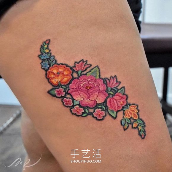 太驚艷！墨西哥紋身師“縫”出彩色花卉紋身 -  itrip.net.cn