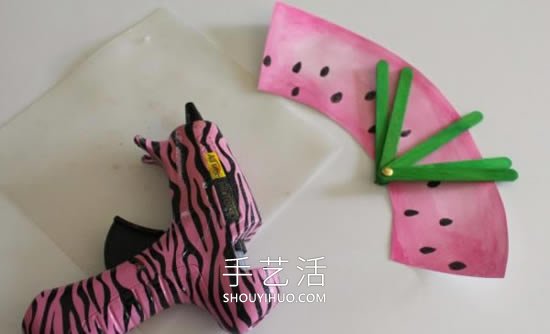 幼兒園手工制作雪糕棍扇子的做法教程 -  itrip.net.cn