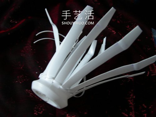 酸奶瓶手工制作小花籃的做法教程 -  itrip.net.cn