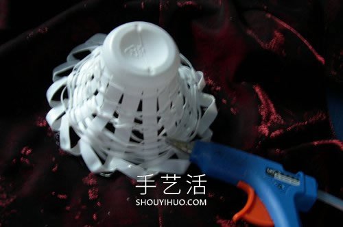 酸奶瓶手工制作小花籃的做法教程 -  itrip.net.cn
