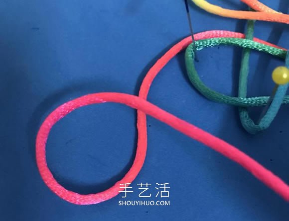 蝴蝶結(jié)的編法步驟圖解教程 -  itrip.net.cn