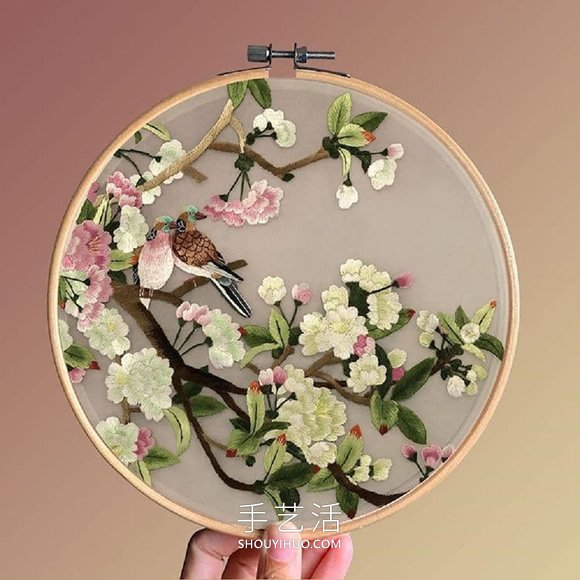 精致花鳥刺繡圖片！針線勾勒出絕美孔雀、花蝶 -  itrip.net.cn