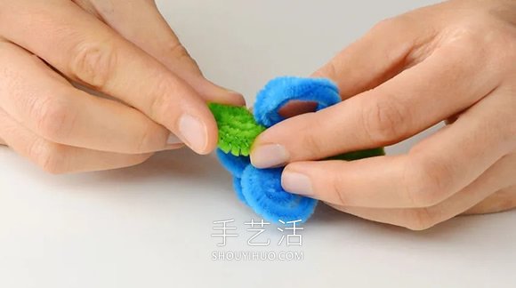 扭扭棒花朵戒指手工制作教程圖解 -  itrip.net.cn