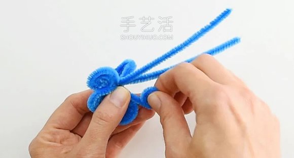 扭扭棒花朵戒指手工制作教程圖解 -  itrip.net.cn