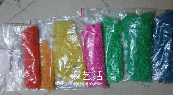米粒貼畫大公雞的簡(jiǎn)單手工制作教程 -  itrip.net.cn