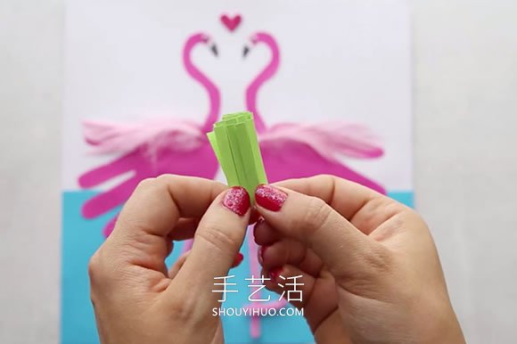 手印火烈鳥手工制作粘貼畫 -  itrip.net.cn