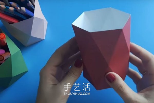 小學(xué)生用卡紙手工制作筆筒做法 -  itrip.net.cn