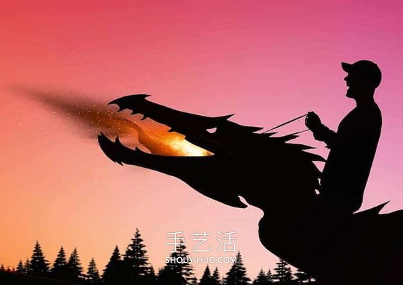 他將硬紙板放置夕陽下，拍攝栩栩如生創(chuàng)意照 -  itrip.net.cn