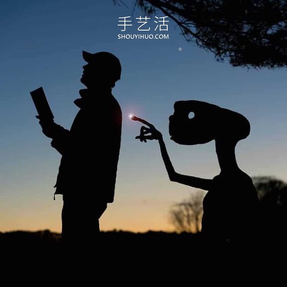 他將硬紙板放置夕陽下，拍攝栩栩如生創(chuàng)意照 -  itrip.net.cn