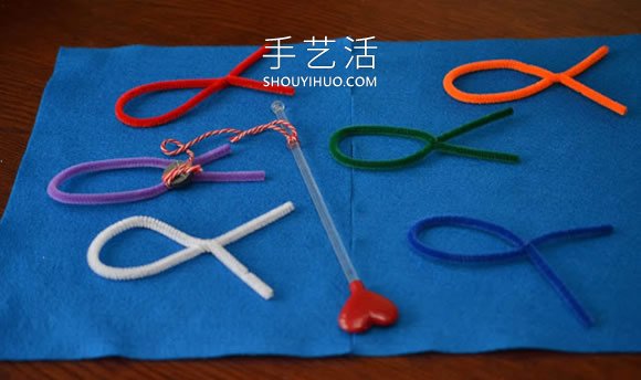 自制扭扭棒釣魚玩具的做法教程 -  itrip.net.cn