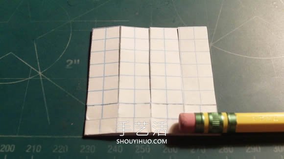 旋轉(zhuǎn)紙飛機(jī)的折法最簡(jiǎn)單教程 -  itrip.net.cn