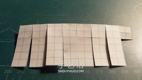 旋轉(zhuǎn)紙飛機(jī)的折法最簡(jiǎn)單教程 -  itrip.net.cn