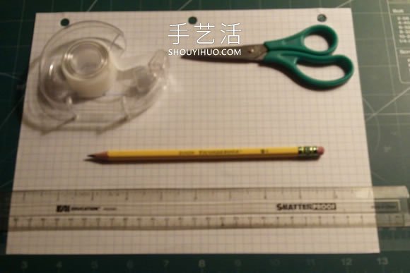旋轉(zhuǎn)紙飛機(jī)的折法最簡(jiǎn)單教程 -  itrip.net.cn