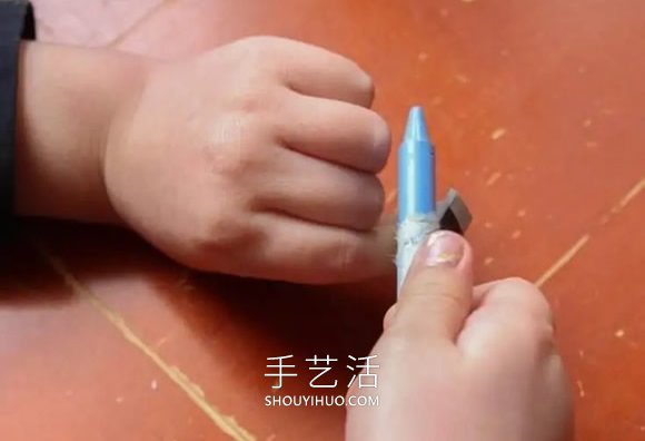 幼兒園蠟筆手工制作雨云畫的做法教程 -  itrip.net.cn